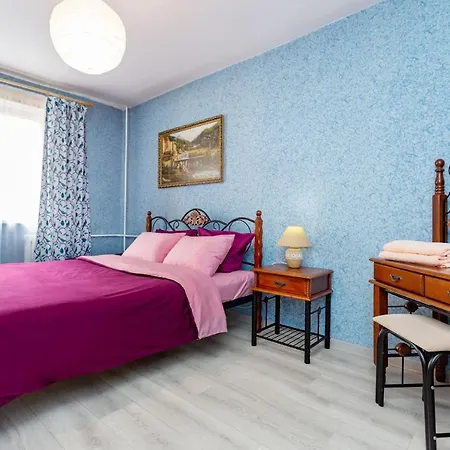 Apartment In The Historic Centre Internatsionalnaya