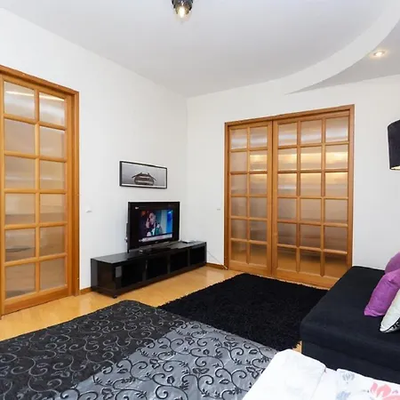 In The Historic Centre Internatsionalnaya Apartment *